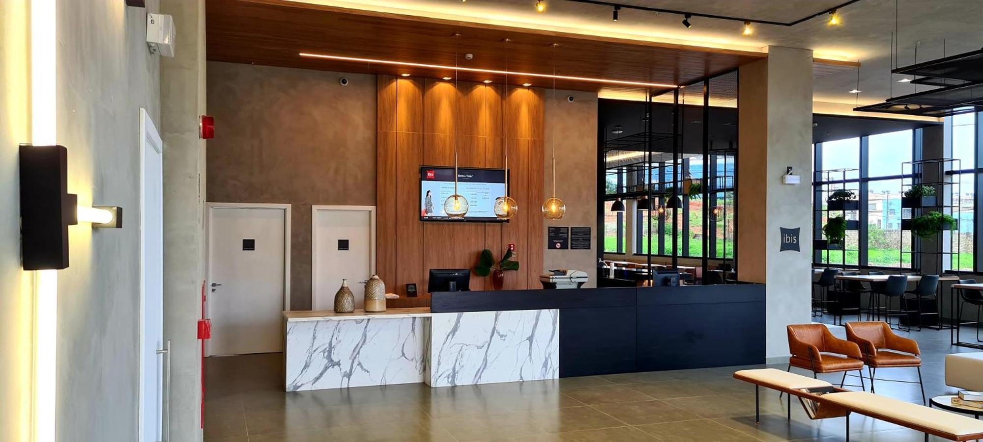 Ibis Nova Serrana 外观 照片