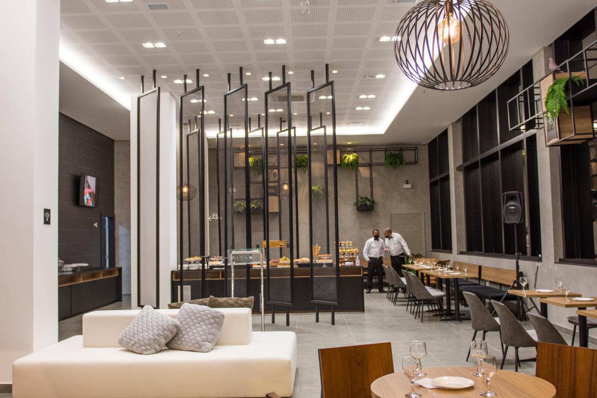 Ibis Nova Serrana 外观 照片